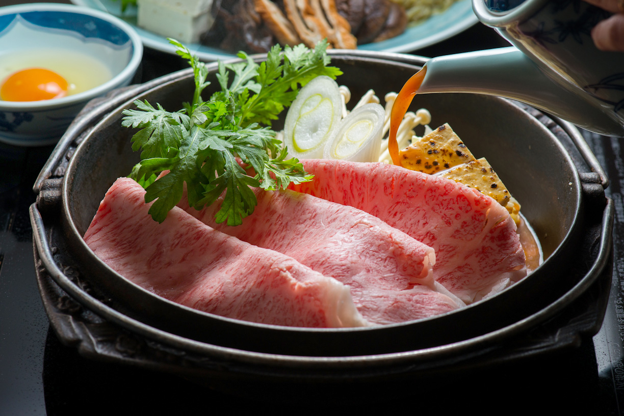 米沢牛肩ロースすき焼き