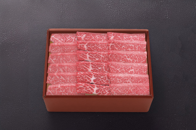 和牛である米沢牛の専門店、黄木の肩三角焼肉用精肉